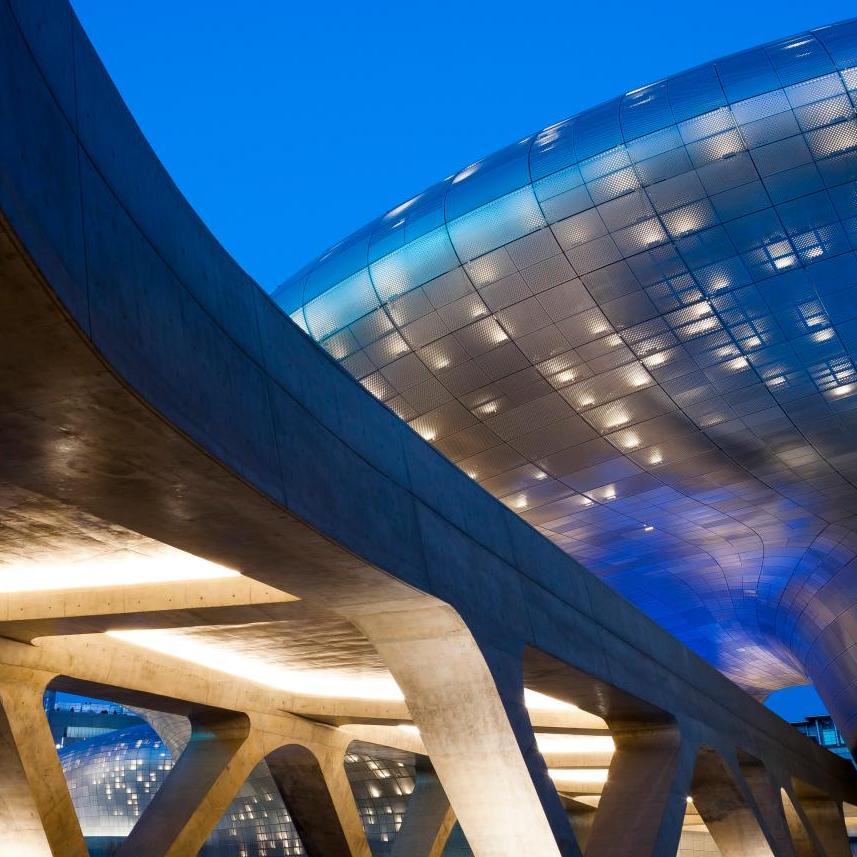 Le DDP à Séoul, une méga-architecture signée Zaha Hadid - Analyse