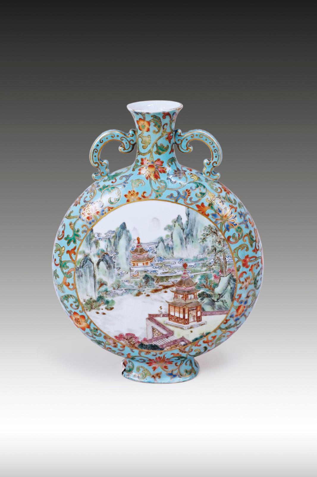 Porcelaines, bronzes et corail de Chine