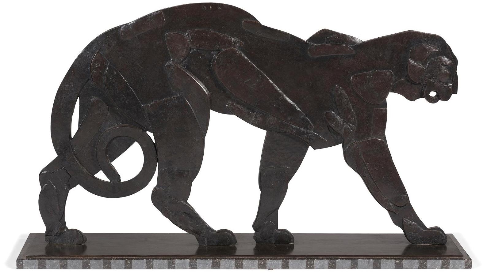 Baguès Frères, Panthère marchant, sculpture en fer forgé, ouvragé et patiné réalisée... Fier fauve en fer