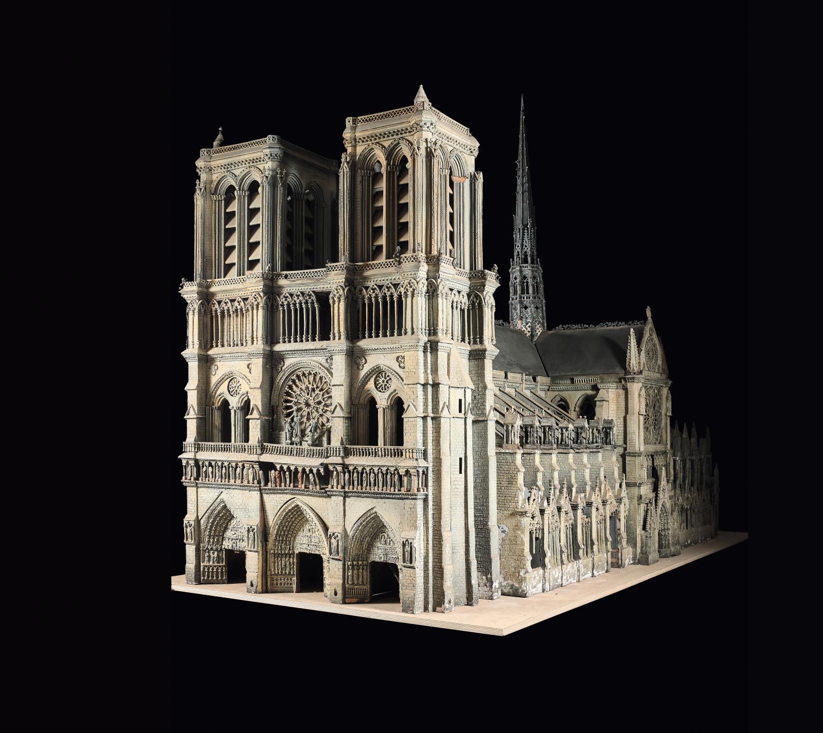 Notre-Dame, parisienne et universelle