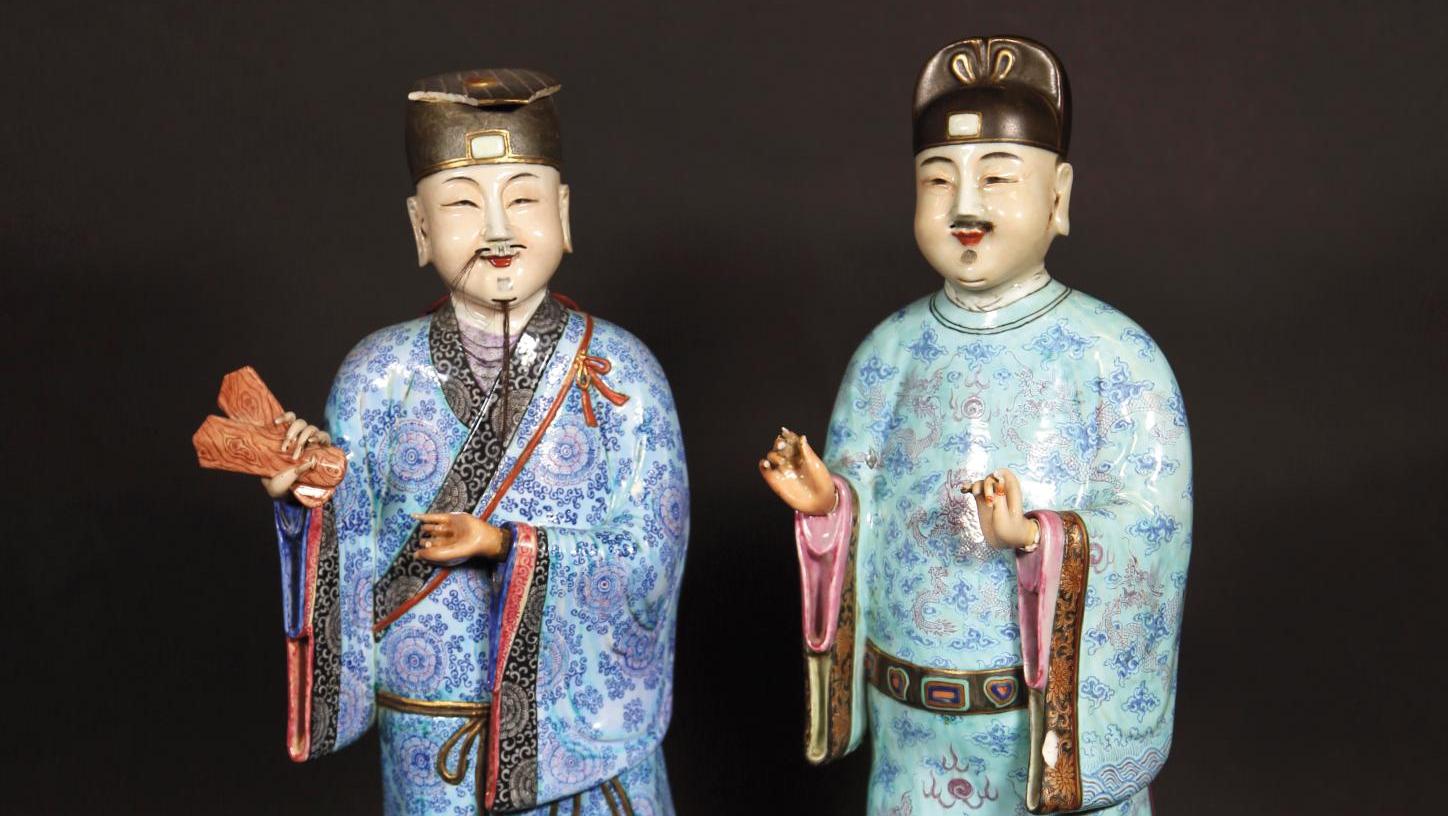 Chine, fin XVIIIe-début XIXe siècle. Paire de sujets en porcelaine et émaux de la... Promesse d’immortalité