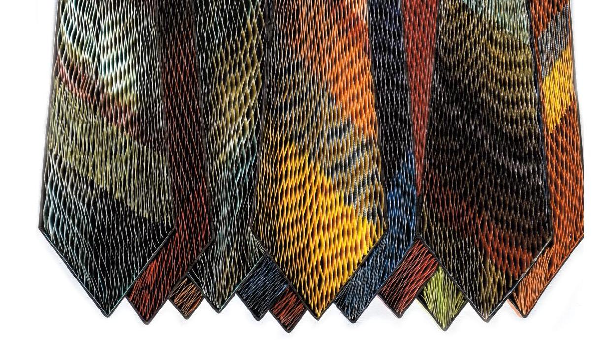 Pavlos (1930-2019), Cravates, 1977, assemblage de papiers découpés, pliés sur panneau... Pavlos : derrière la cravate
