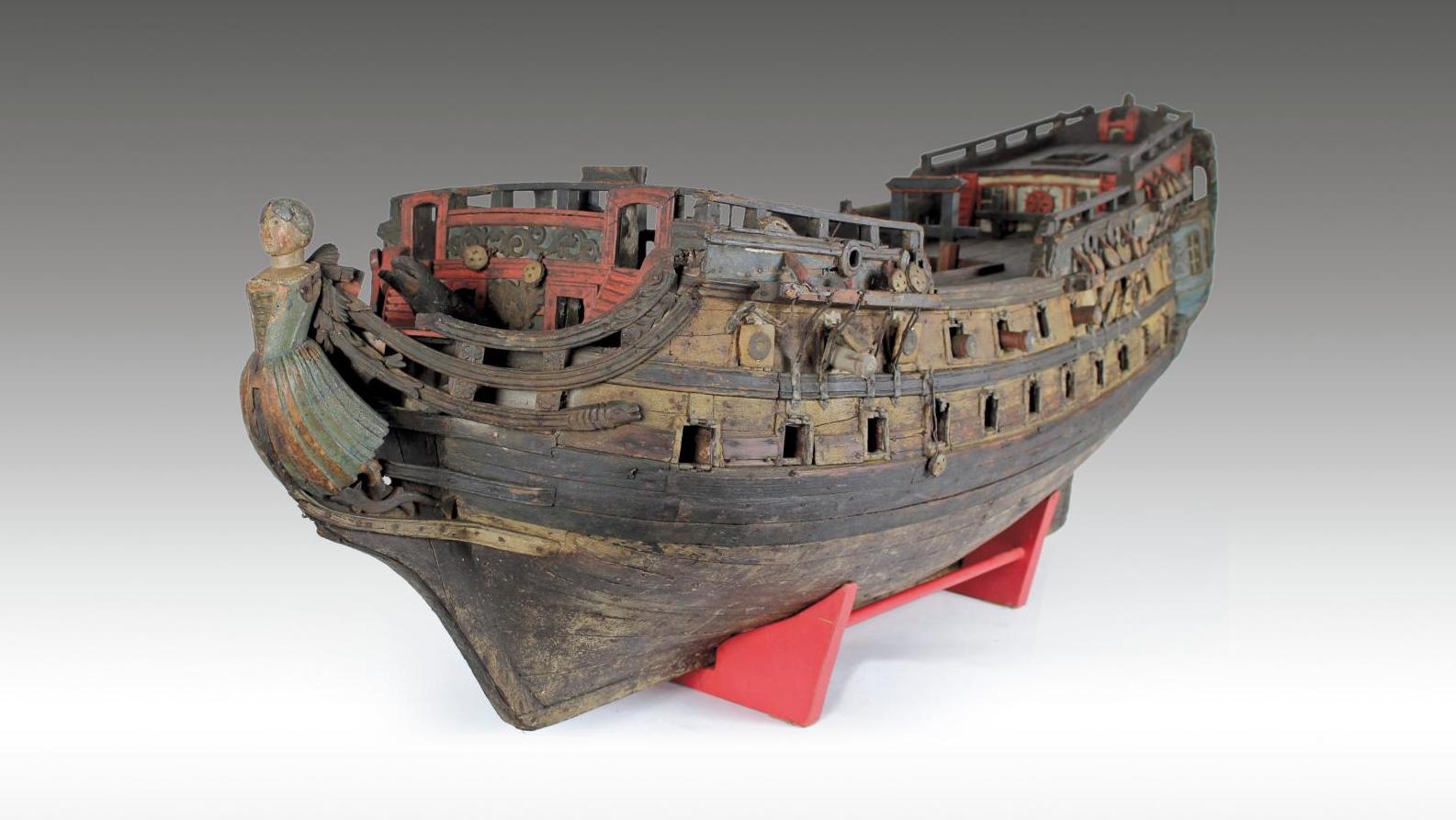 France, autour de 1680. Coque de la maquette d’un vaisseau de troisième rang de 56 canons... Embarquement immédiat pour les mers du globe