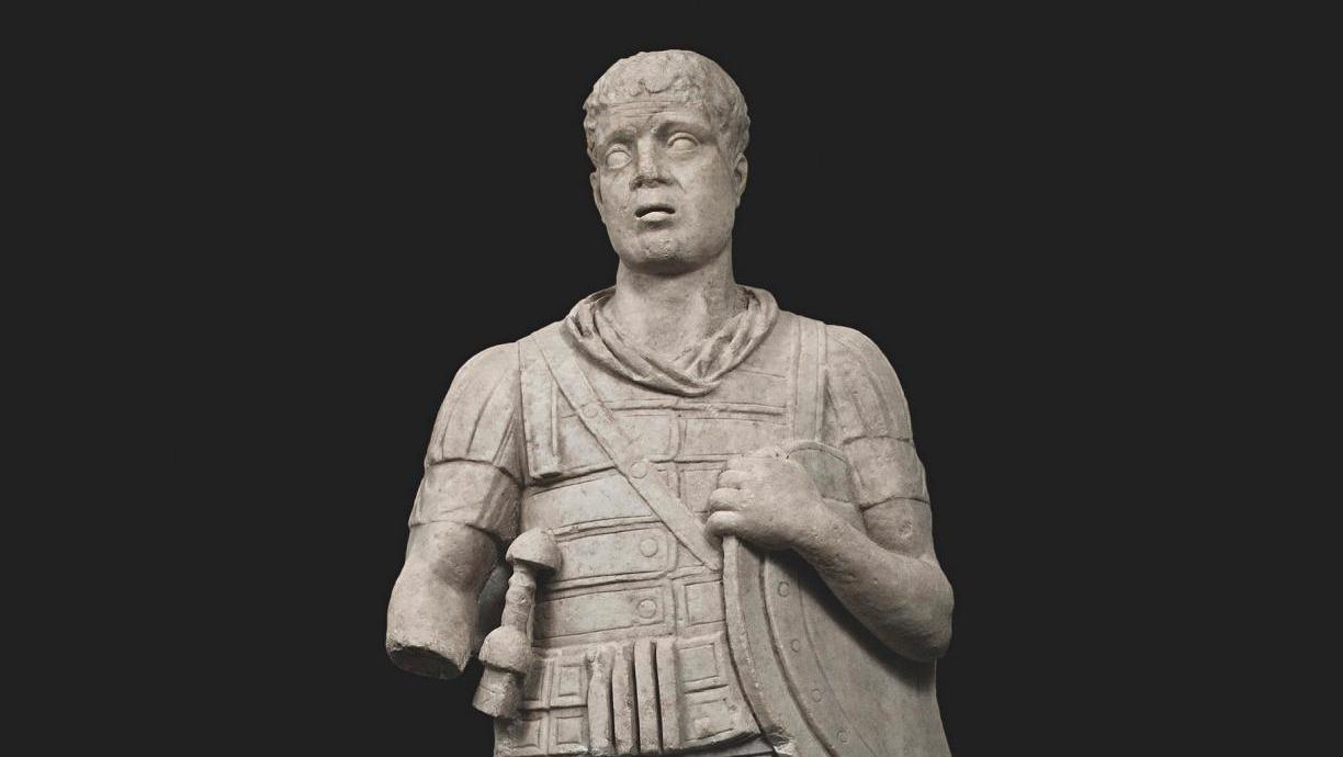 Statue d’un empereur ou d’un général en armure, provinces romaines, probablement... La gloire romaine sans frontière