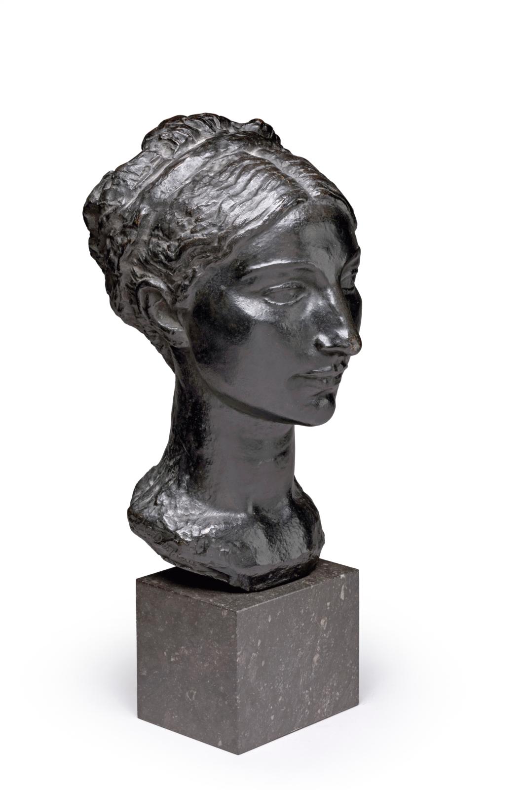 Charles Despiau (1874-1946), Madame Étienne ou La Dame au nez pointu, bronze à patine noire nuancée, socle en marbre noir veiné, signé et 