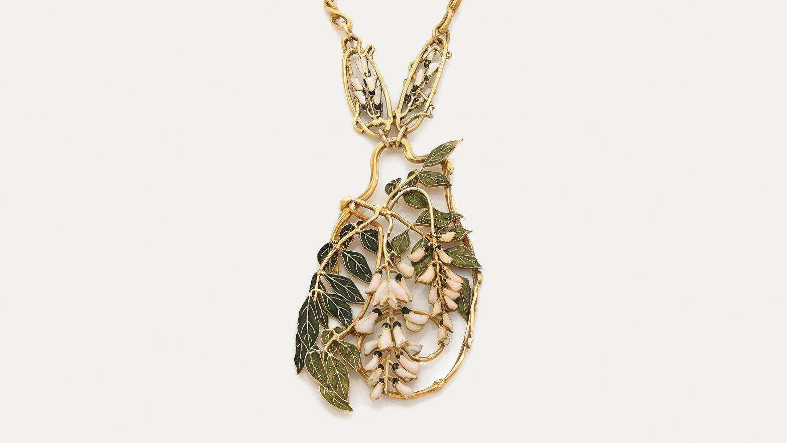 René Lalique (1860-1945), "Wisteria" pendant and chain, c. 1899-1901, 18 ct yellow... Lalique in Precious Settings 