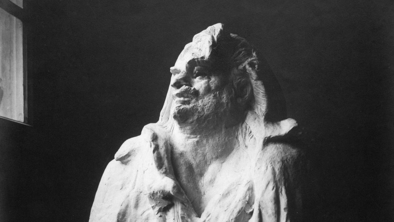 Eugène Druet (1868-1917), Le Monument à Honoré de Balzac dans l’atelier du dépôt... En passant,  l’impressionnisme en sculpture à Francfort
