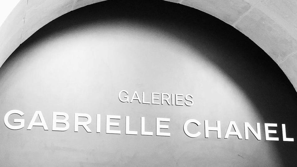 Palais Galliera. DR Guston et Chanel : les musées entre Charybde et Scylla