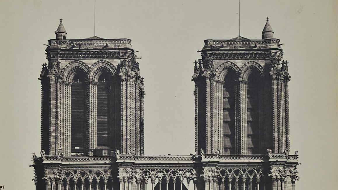 Édouard Baldus (1813-1889), Notre-Dame de Paris, appartenant à un album de photographies... Baldus, portraitiste de l’architecture