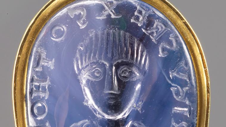 Sceau d’Alaric II, saphir et or, h. 2,06, l. 1,67 cm, poids 19 g, Ve (saphir) et... Wisigoths. Rois de Toulouse