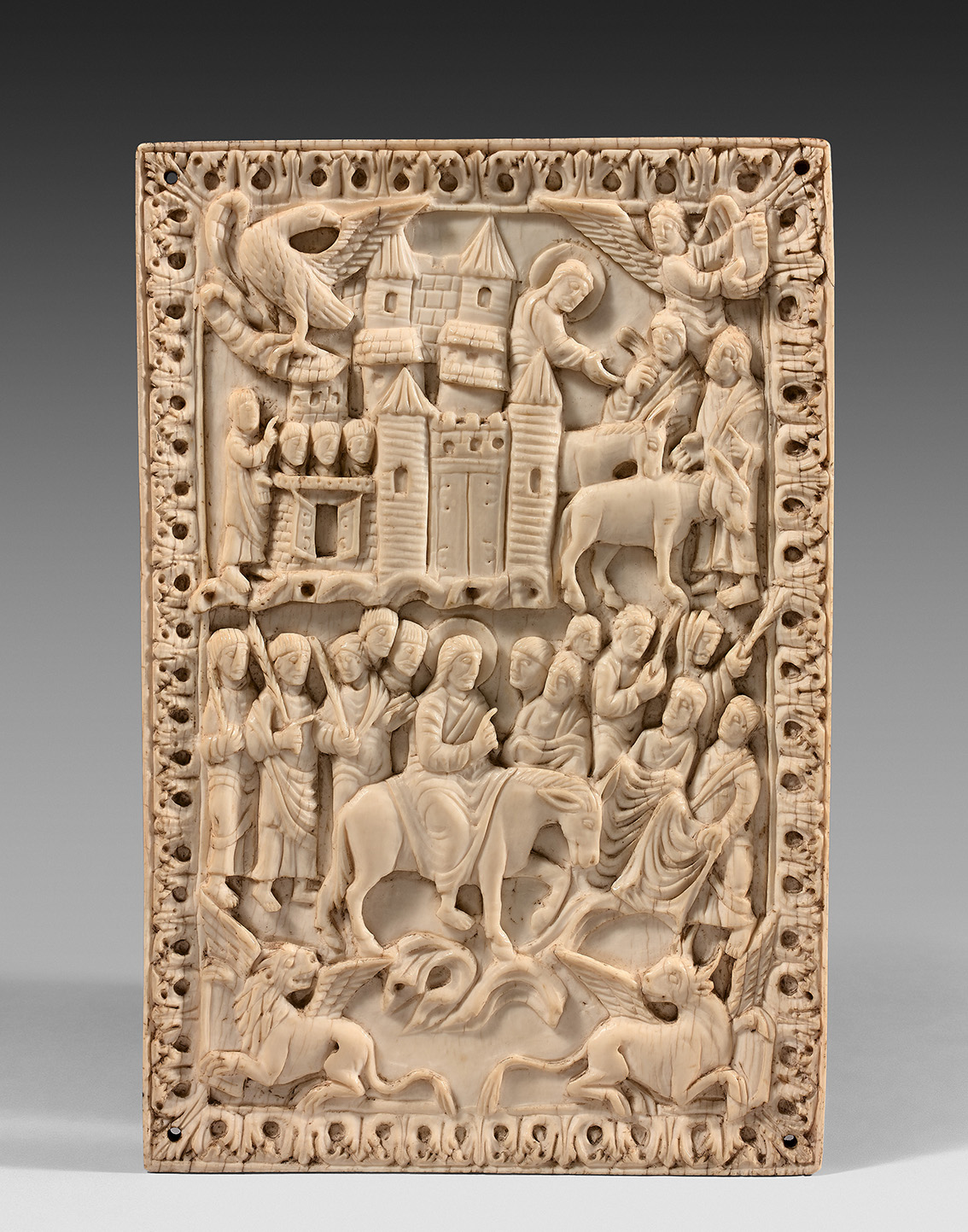 An Ivory from the Carolingian Renaissance