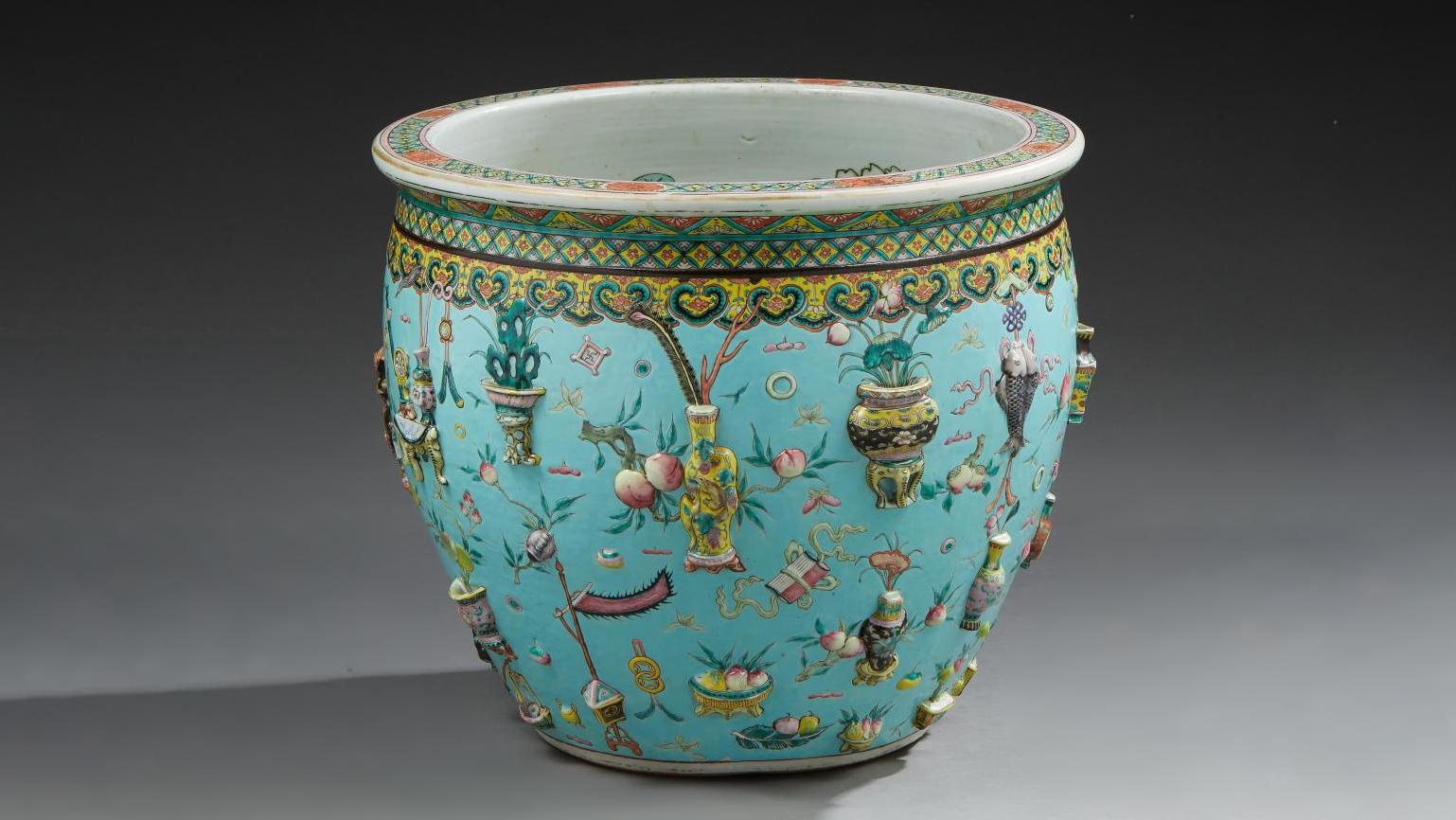 €15,937China, second half of 19th century. Porcelain aquarium decorated with precious... Art Price Index: Handsome Chinese Fishbowls in Porcelain