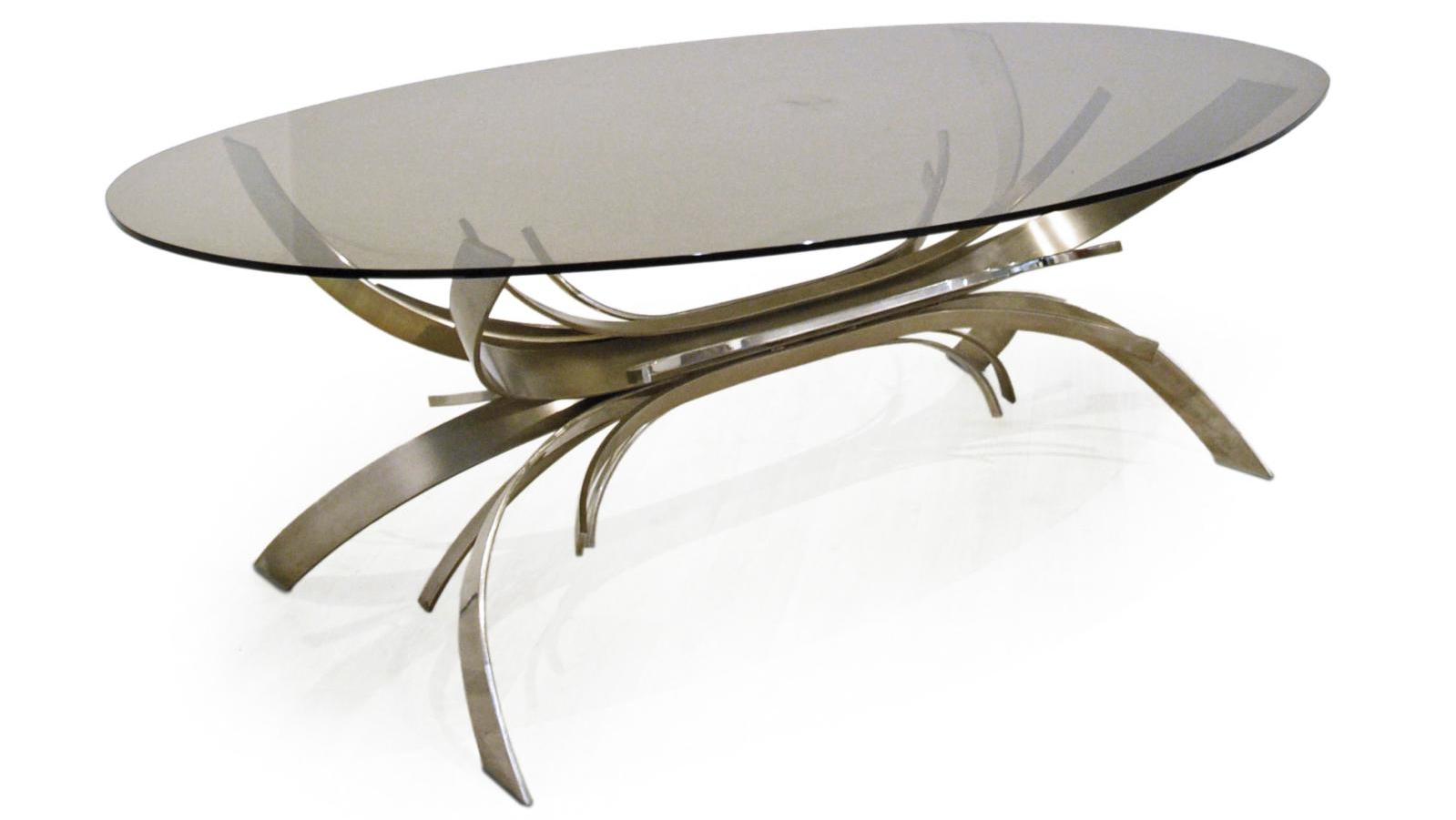 Maria Pergay (née en 1930), table modèle «Gerbe», piétement composé de lames en acier... L’élégance intemporelle de Maria Pergay