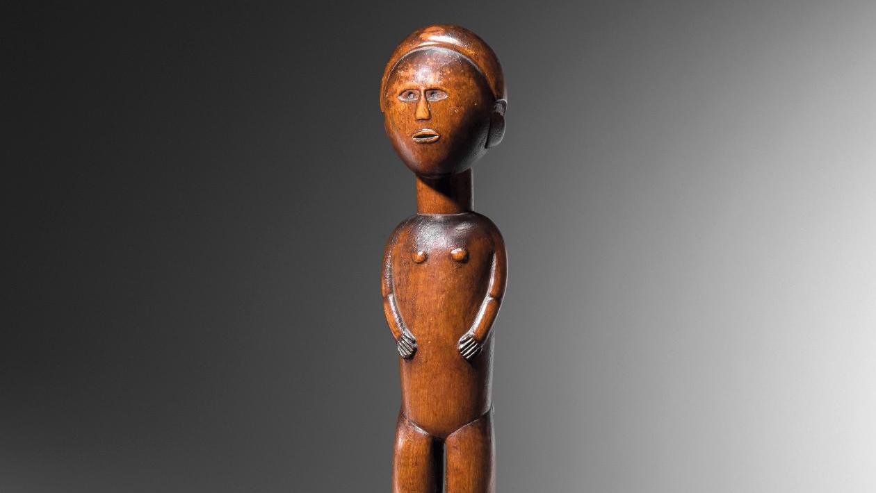 Mozambique or South Africa, top of a Tsonga anthropomorphic cane (nguni), hard wood... Traditional African Arts on Top