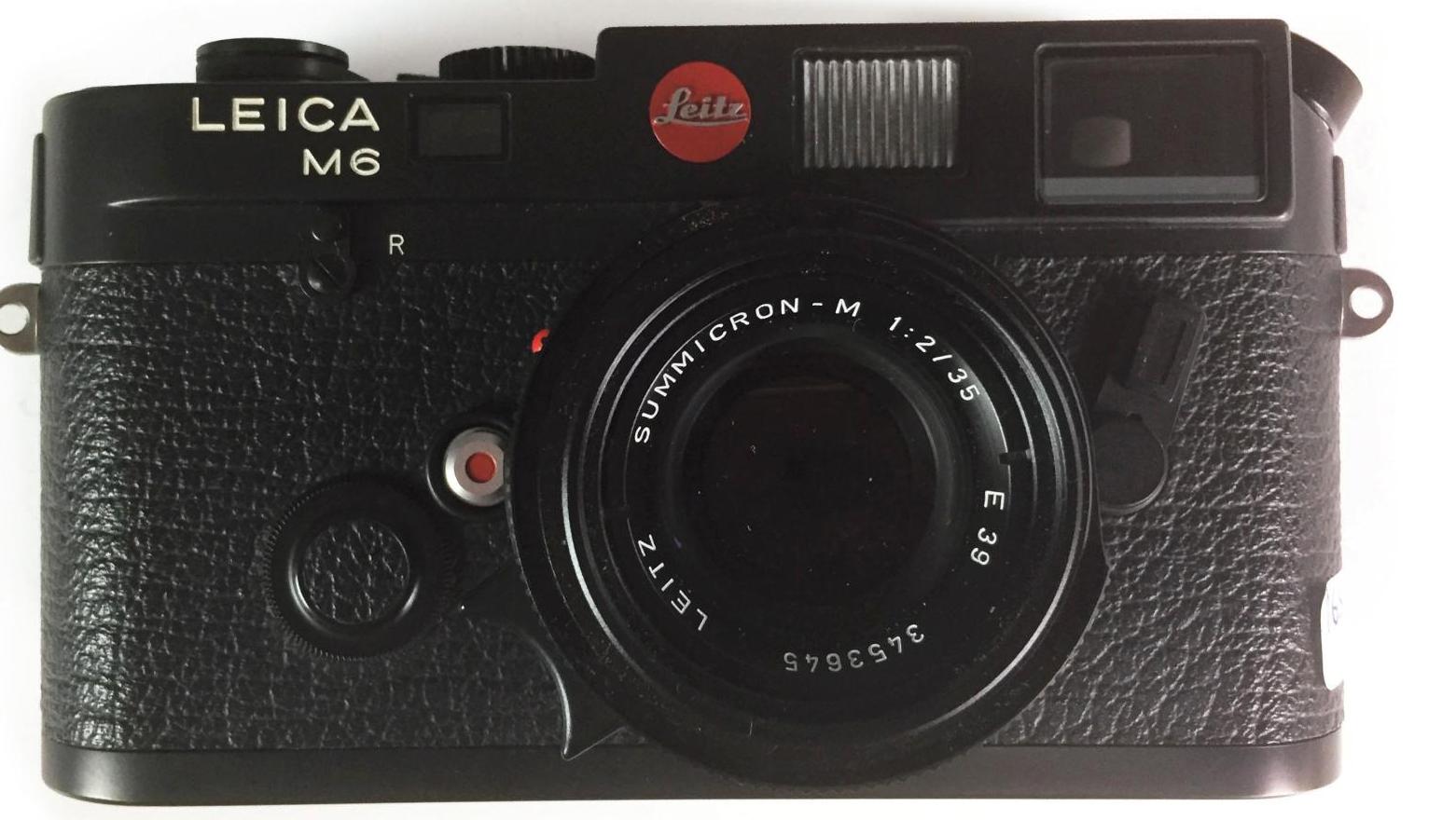   Dans l’objectif d’un Leica