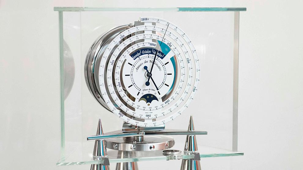 Jaeger-LeCoultre, Atmos du Millénaire Atlantis clock, No. 702481, 1999, case with... Benefiting the science of tomorrow 