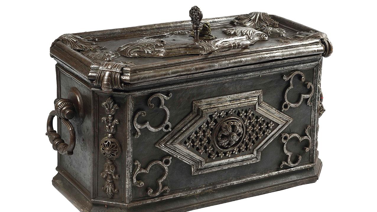 Strasbourg, c. 1730-1740, masterpiece strongbox in wrought-ironwork with repoussé... A Masterpiece by an Apprentice