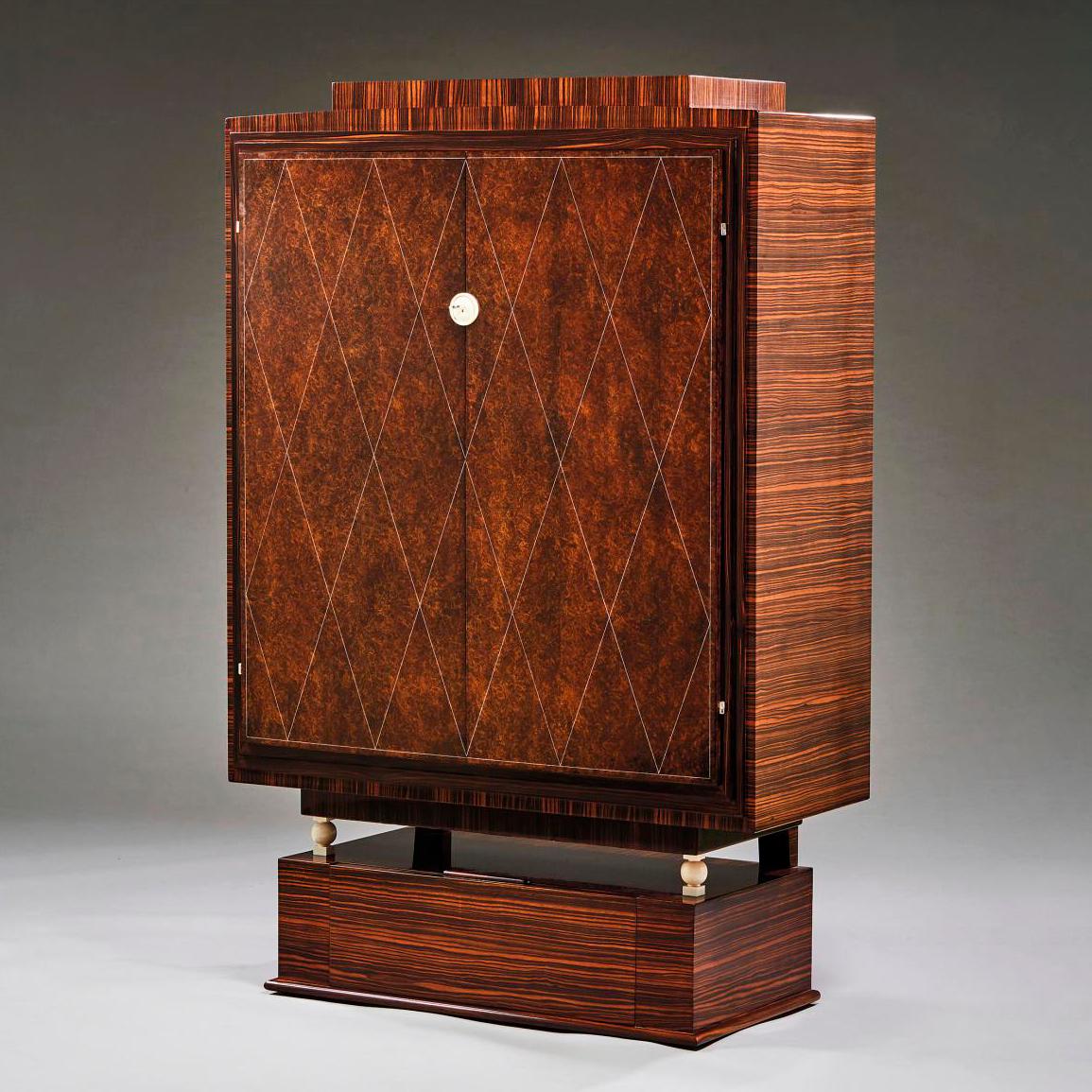 Collector's Cabinet by Jacques-Émile Ruhlmann - Lots sold