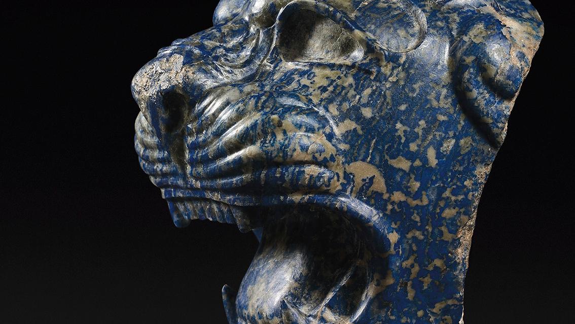 Moyen-Orient, art néo-assyrien, IXe-VIIIe siècle avant J.-C. Tête de lionne rugissant... Une lionne assyrienne millénaire
