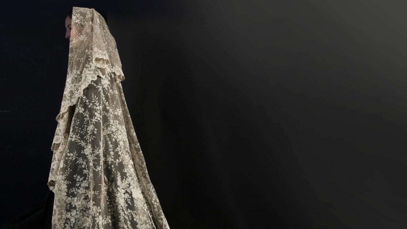 Alençon, third quarter of the 19th century, needlepoint lace wedding veil, 360 x... L for Lace