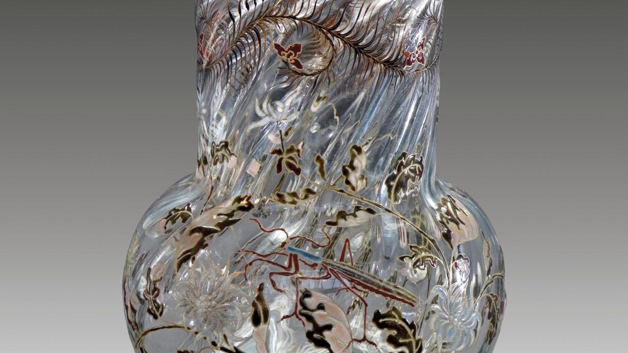 Émile Gallé (1846-1904), twisted vase in transparent glass with enameled decoration... Gallé's Mantis and Chale's Table 