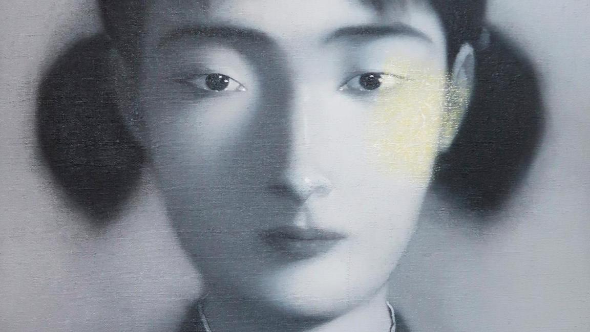 Zhang Xiaogang (né en 1958), Portrait de jeune femme, huile sur toile signée et datée 1996,... Zhang Xiaogang, le peintre d’une génération