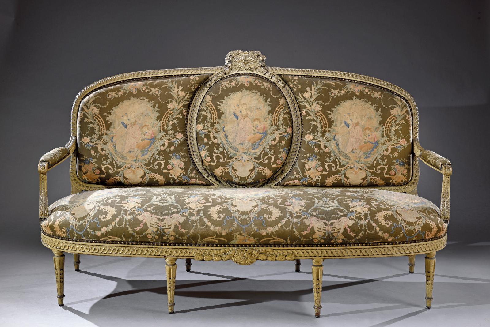 Opulent style Louis XVI