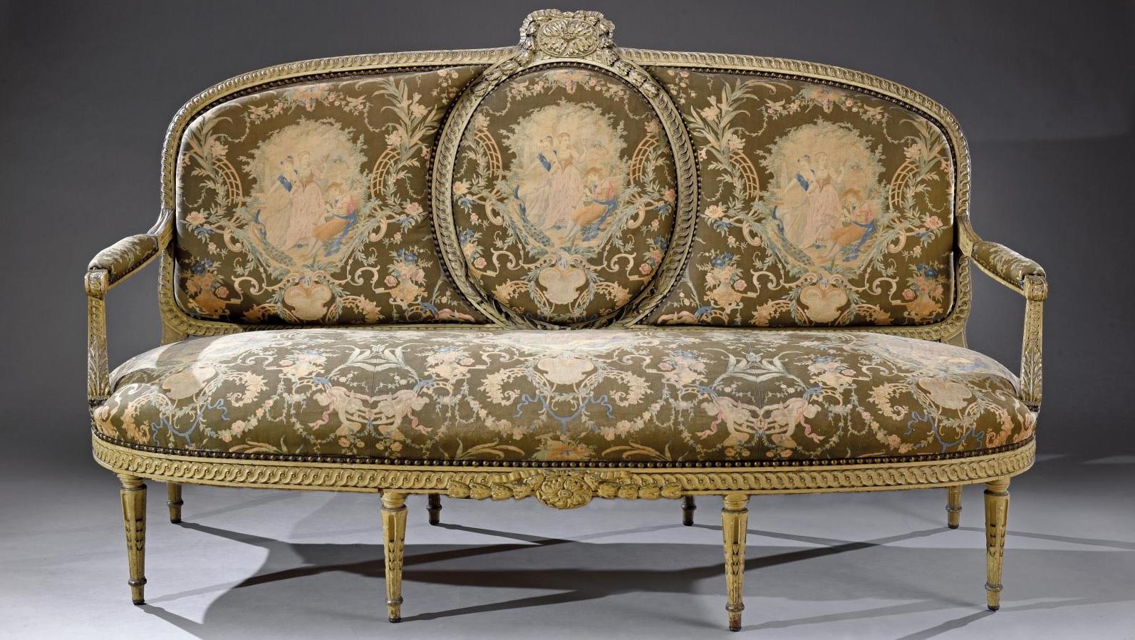   Opulent style Louis XVI