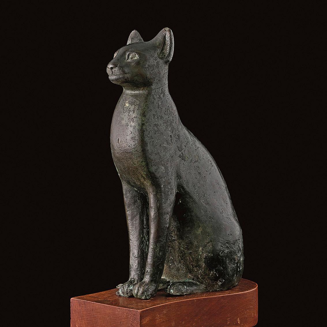 White Glove Treatment for Egyptian Feline in Bronze - Lots sold