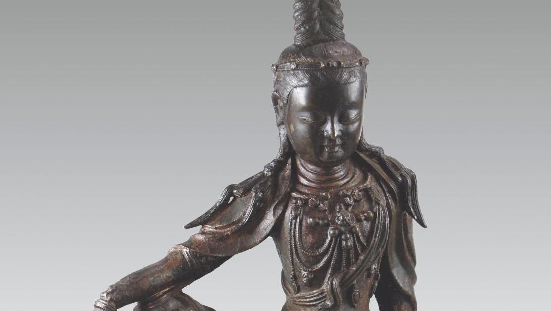 Chine, période Yuan-début de la période Ming, fin du XIIIe-XIVe siècle. Statuette... Guanyin ou les métamorphoses d’une divinité bouddhique