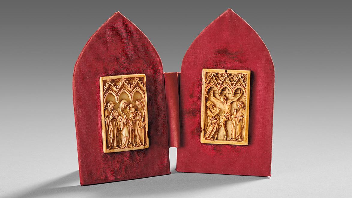 Paris, second third of the 14th century. Ivory diptych carved in high relief depicting... A Precious 14th-century Ivory Diptych Made in Paris 