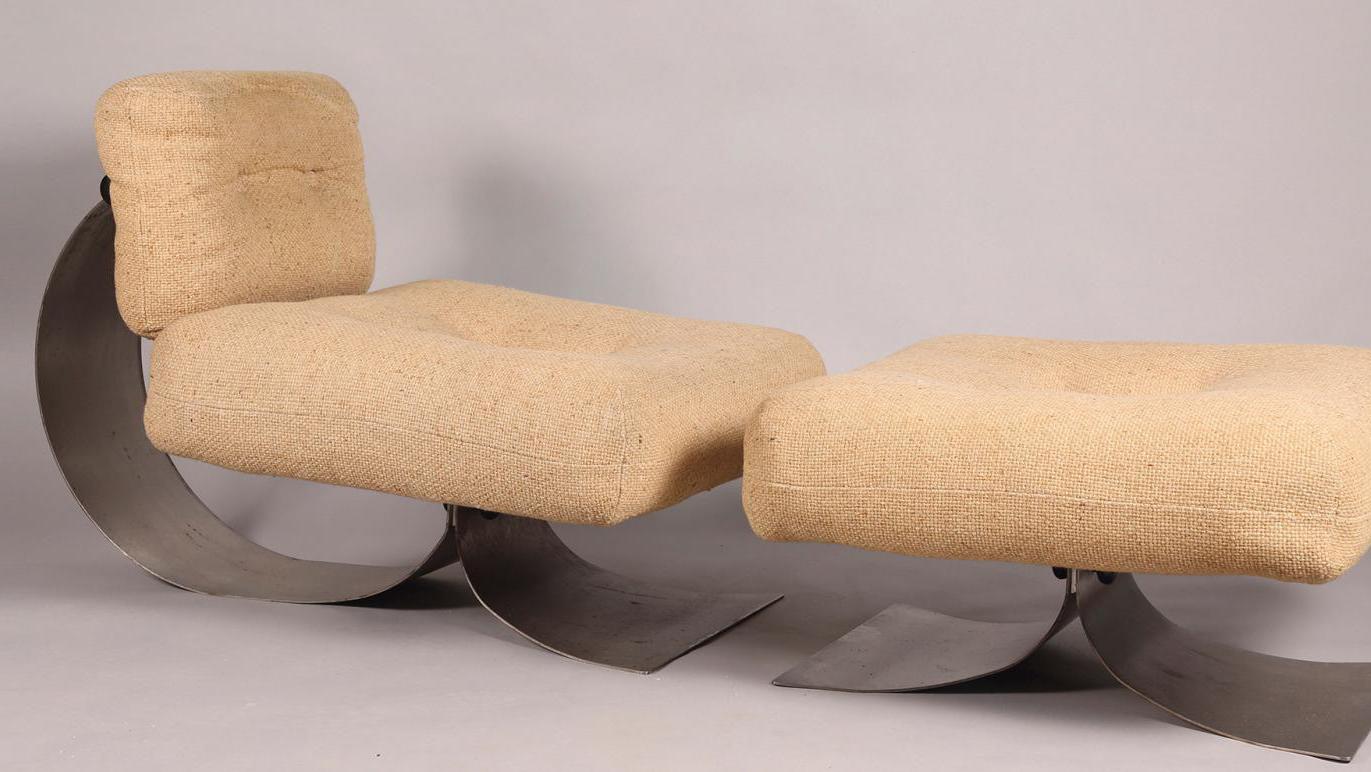 Oscar Niemeyer (1907-2012), Pair of armchairs with ottomans, Alta or Brasilia ON1,... Oscar Niemeyer: The 
