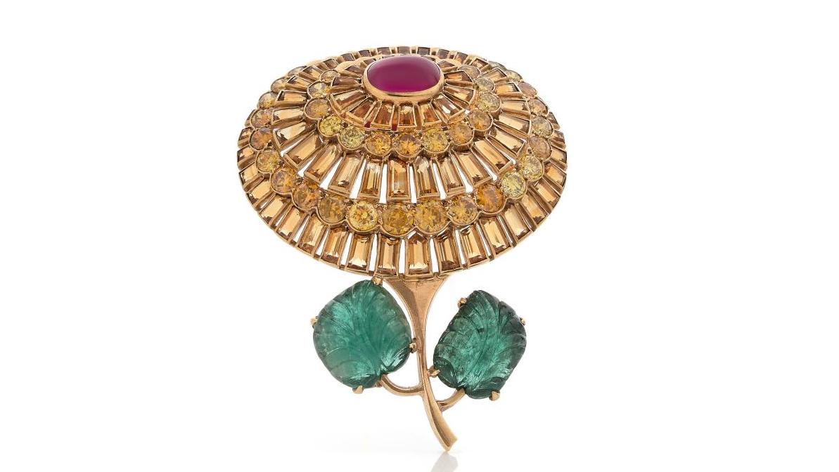 €66,395Suzanne Belperron, flower clip, 18 k yellow gold, citrine, yellow diamonds,... Art Price Index: When Women Take Over Jewelry
