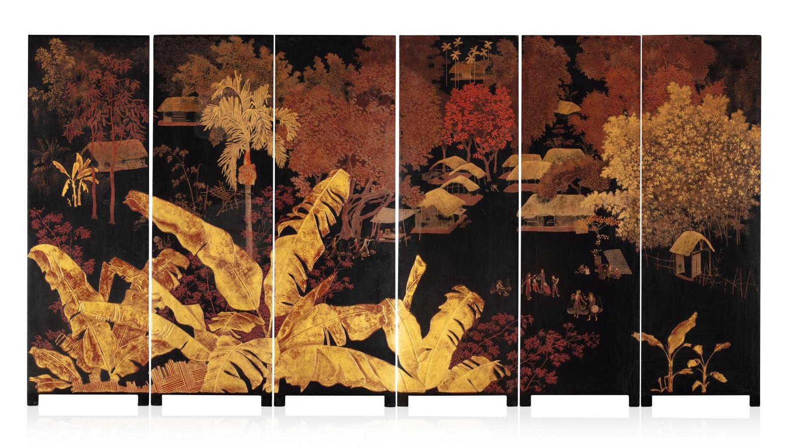 Lê Quôc Lôc (1918-1987), Vue d’un village, 1942, paravent à six feuilles en bois... Un paravent de Lê Quôc Lôc de 1942
