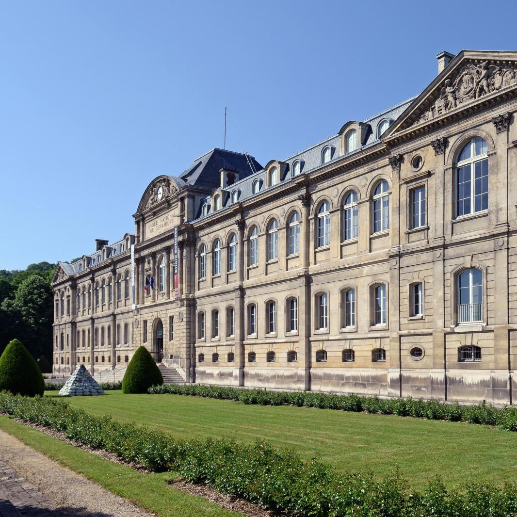 Discover the Treasures of the National Ceramics Museum at Sèvres