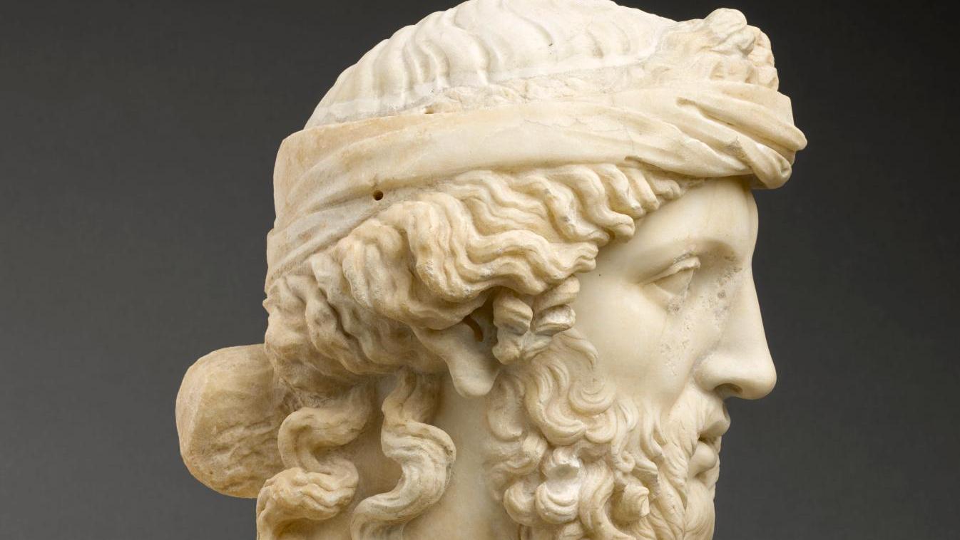 Statue de Dionysos, marbre, 51 cm, époque romaine. © RMN-Grand Palais (musée du Louvre).... Boire avec les dieux
