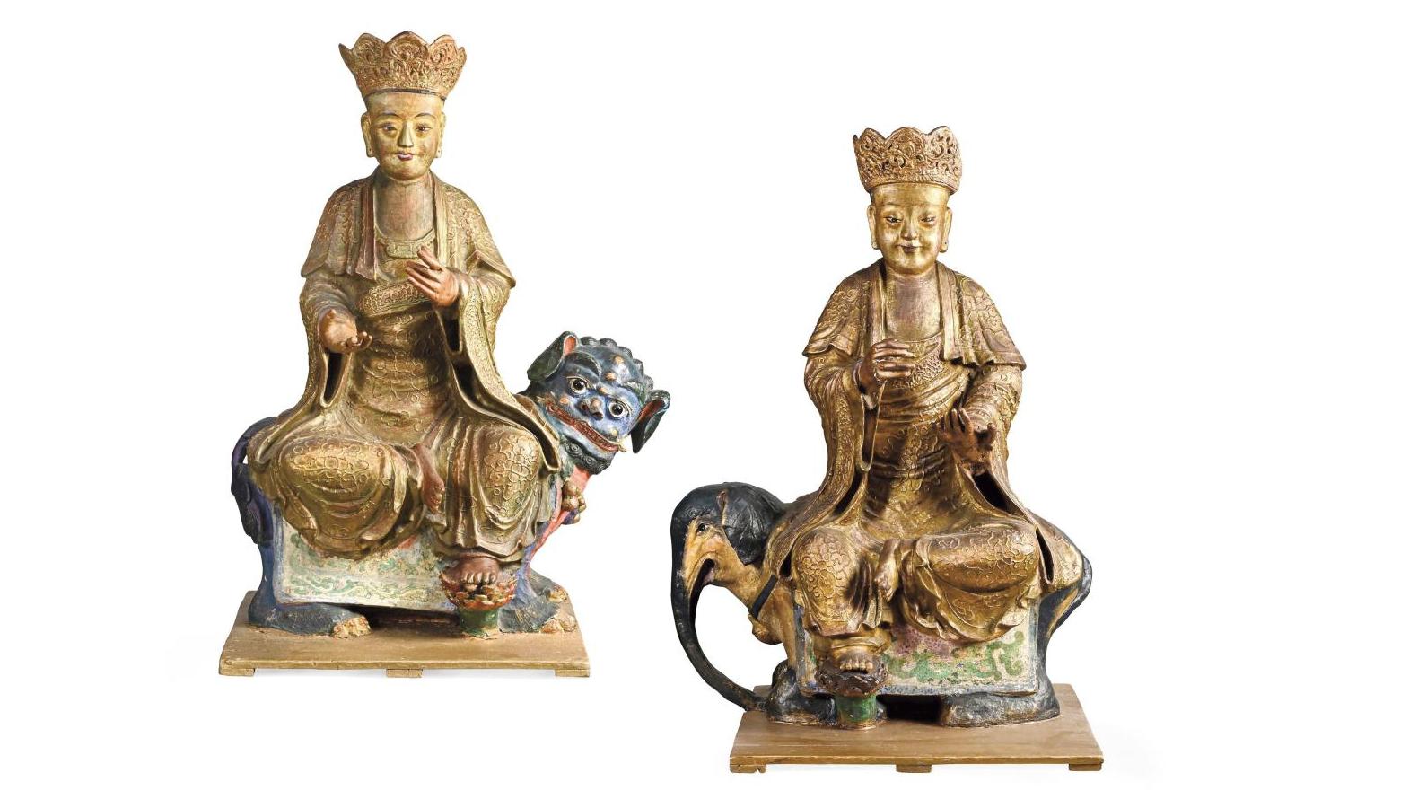 Chine du Sud, XVIIIe siècle. Paire de grands dignitaires en bois sculpté et laqué... Le voyage de deux bouddhistes de qualité