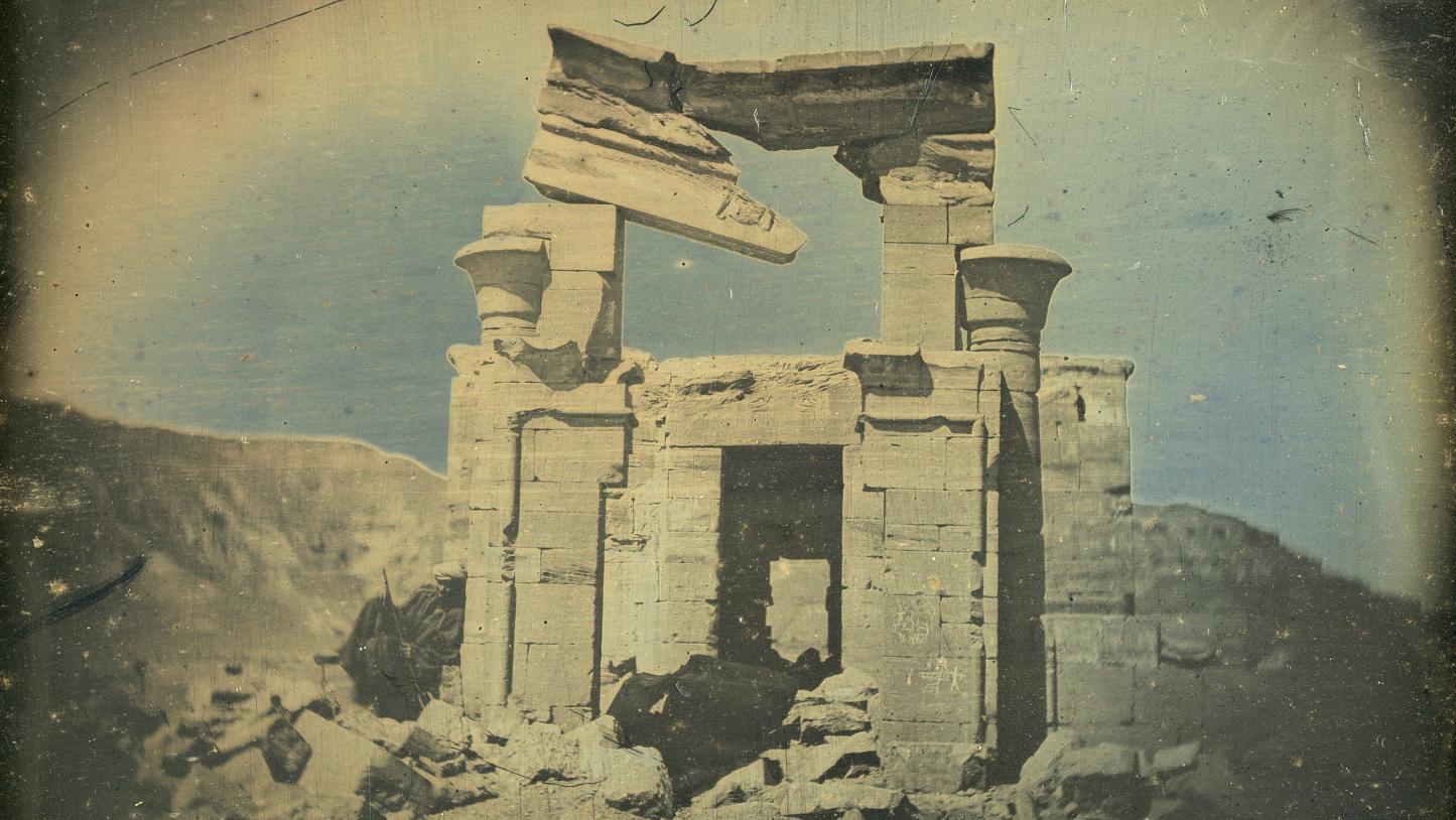 Joseph-Philibert Girault de Prangey, Djèbel Selsêleh. Petit temple 1842-1843, daguerréotype,... Girault de Prangey, photographe (1804-1892)