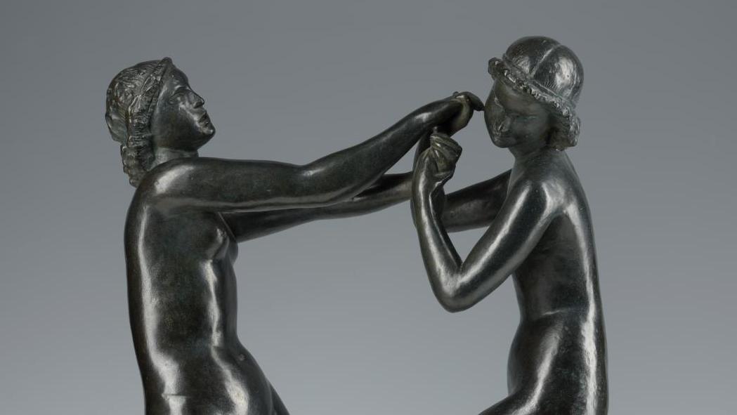 Joseph Bernard (1866-1931), Les Deux Danseuses, 1912, bronze, famille Bernard Doutrelandt,... Le sculpteur Joseph Bernard à la Piscine de Roubaix