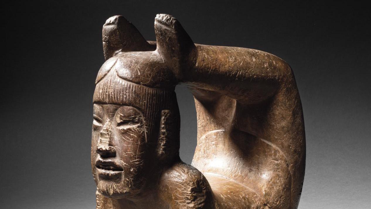 Mexico, Olmec culture, Middle pre-classical period, 900-400 BCE, acrobat in steatite... Olmec and Maya Artworks from Distinguished Pre-Colombian Collection Take Off