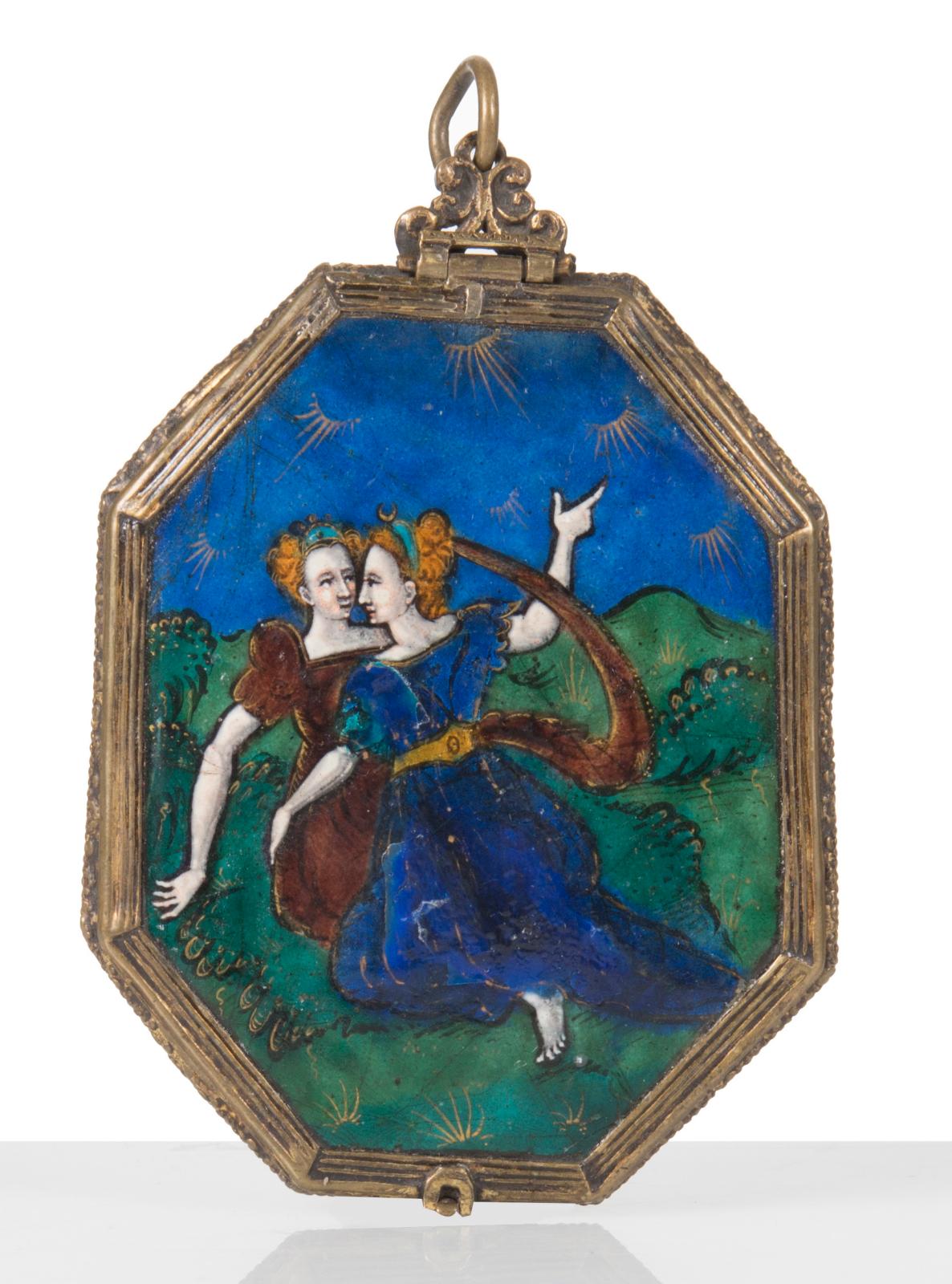 9 435 € frais compris. Miroir formant médaillon en cuivre émaillé et contre-émail rose-orangé, Limoges, vers 1600, 10 x 6,8 cm. Marseille,