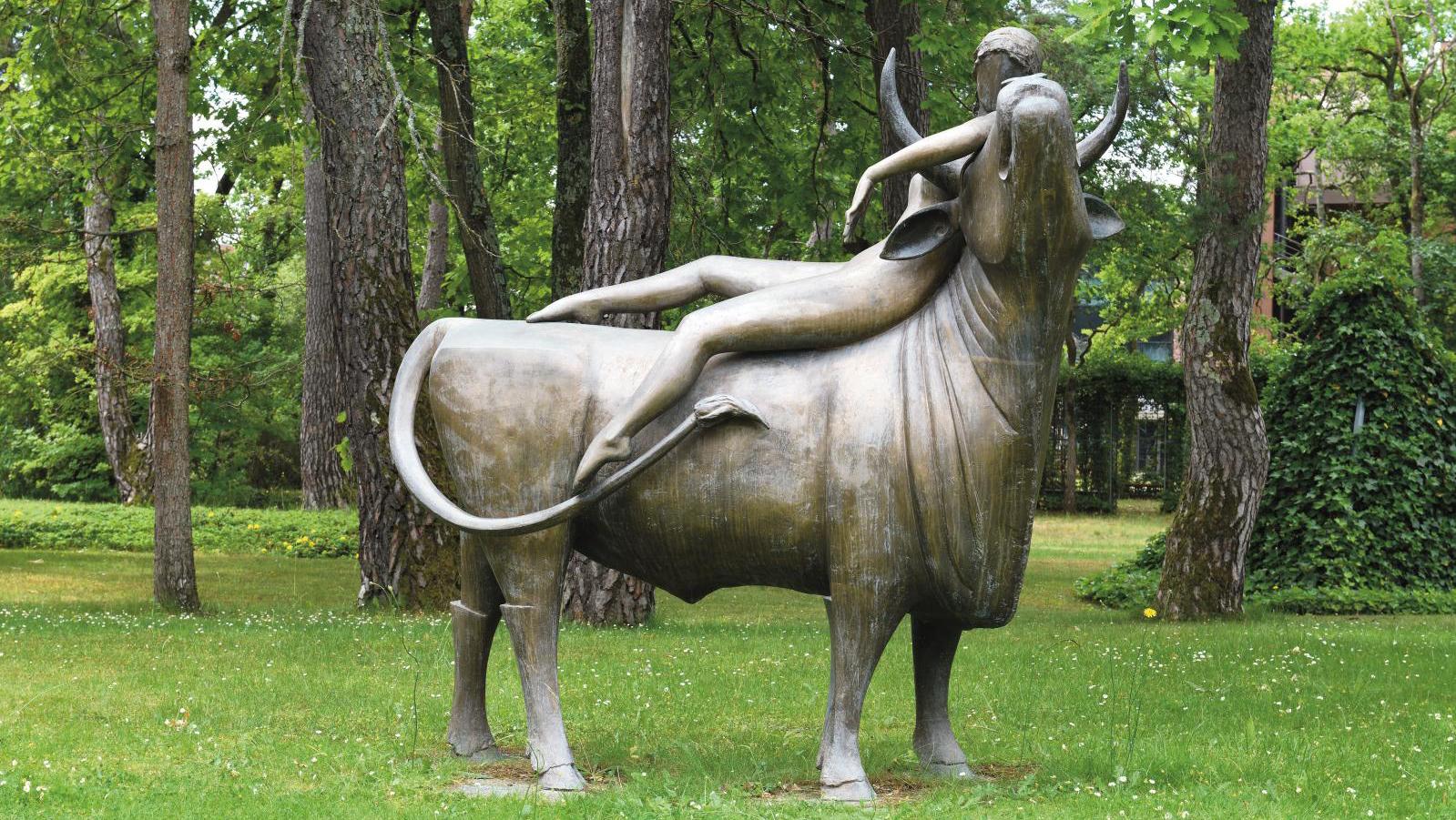   Monumental Sculptures from the Lalanne Couple 