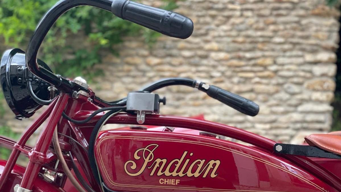 Indian 1200 Big Chief, 1927, moteur bicylindre en « V » quatre temps de 1 200 cm3... La « Big Chief », une moto de légende signée Indian Motorcycle