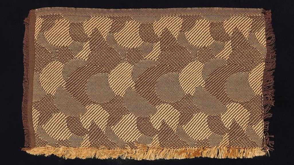 Hélène Henry, échantillon de tissu au motif « Écailles », 1924, coton et viscose,... Hélène Henry, le tissu à l’heure du jazz