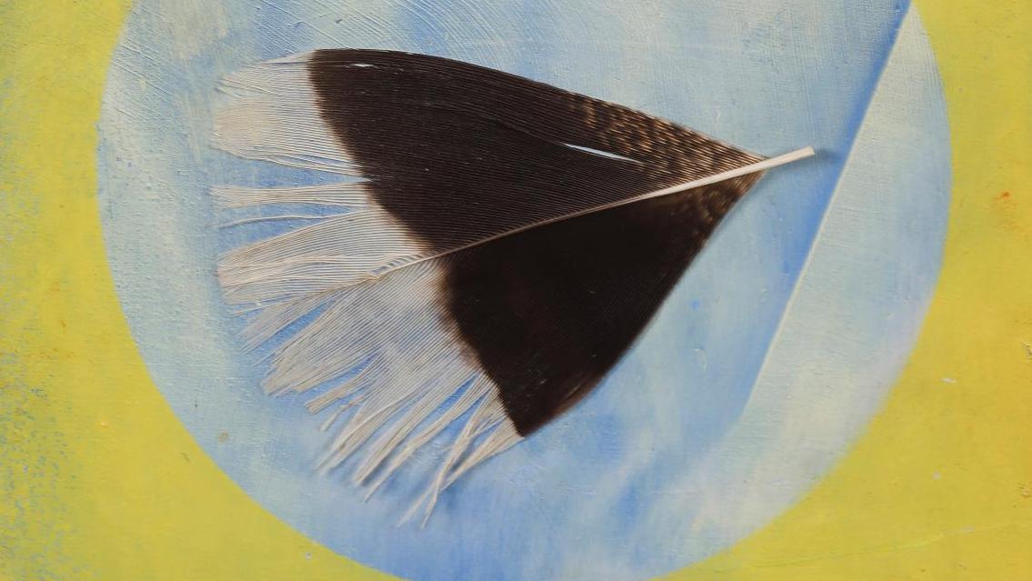 Max Ernst (1891-1976), Sans titre, huile et collage d’une plume et d’un élément de... Un tableau-poème de Max Ernst