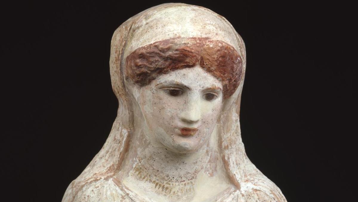 Buste de femme à la mode, seconde moitié du IVe siècle av. J.-C., 37 cm, Archeological... Kallos ou la beauté ultime au musée d’Art cycladique d’Athènes