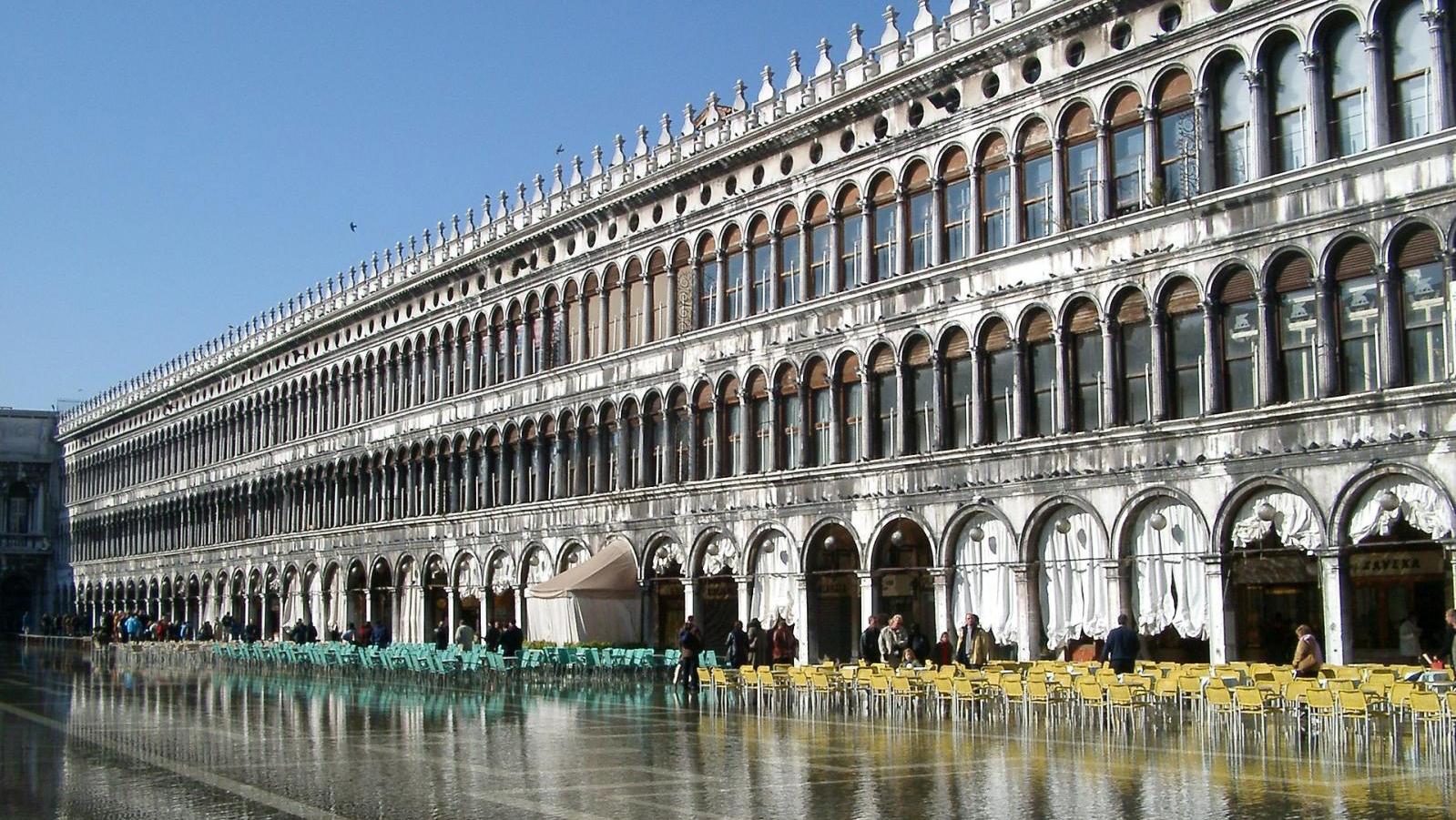   The Future of Venice: Between Disillusion and Fantasy
