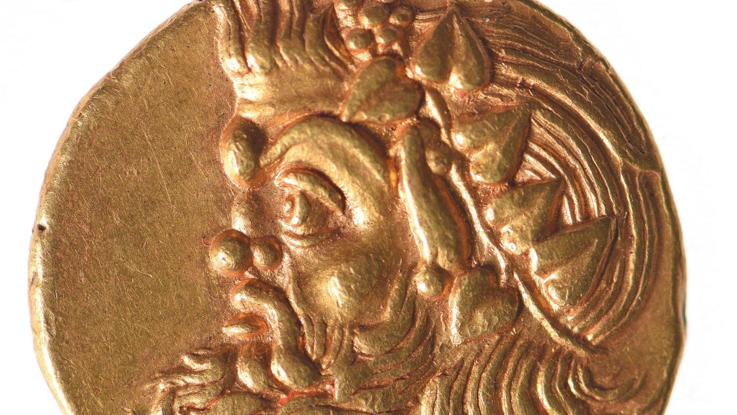 Chersonèse, Panticapée (350-325 av. J.-C.). Statère d’or, 9,12 g. Adjugé : 93 98... Numismatique antique versus créateurs du XXe siècle