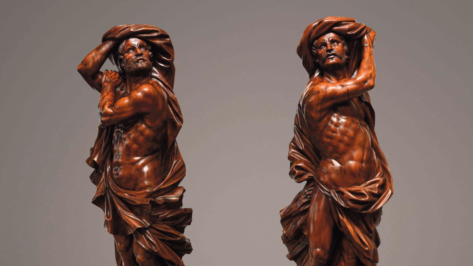 Attribué à Giacomo Piazzetta (1640-1705), Paire d’Atlantes, noyer sculpté, reposant... Puissants Atlantes
