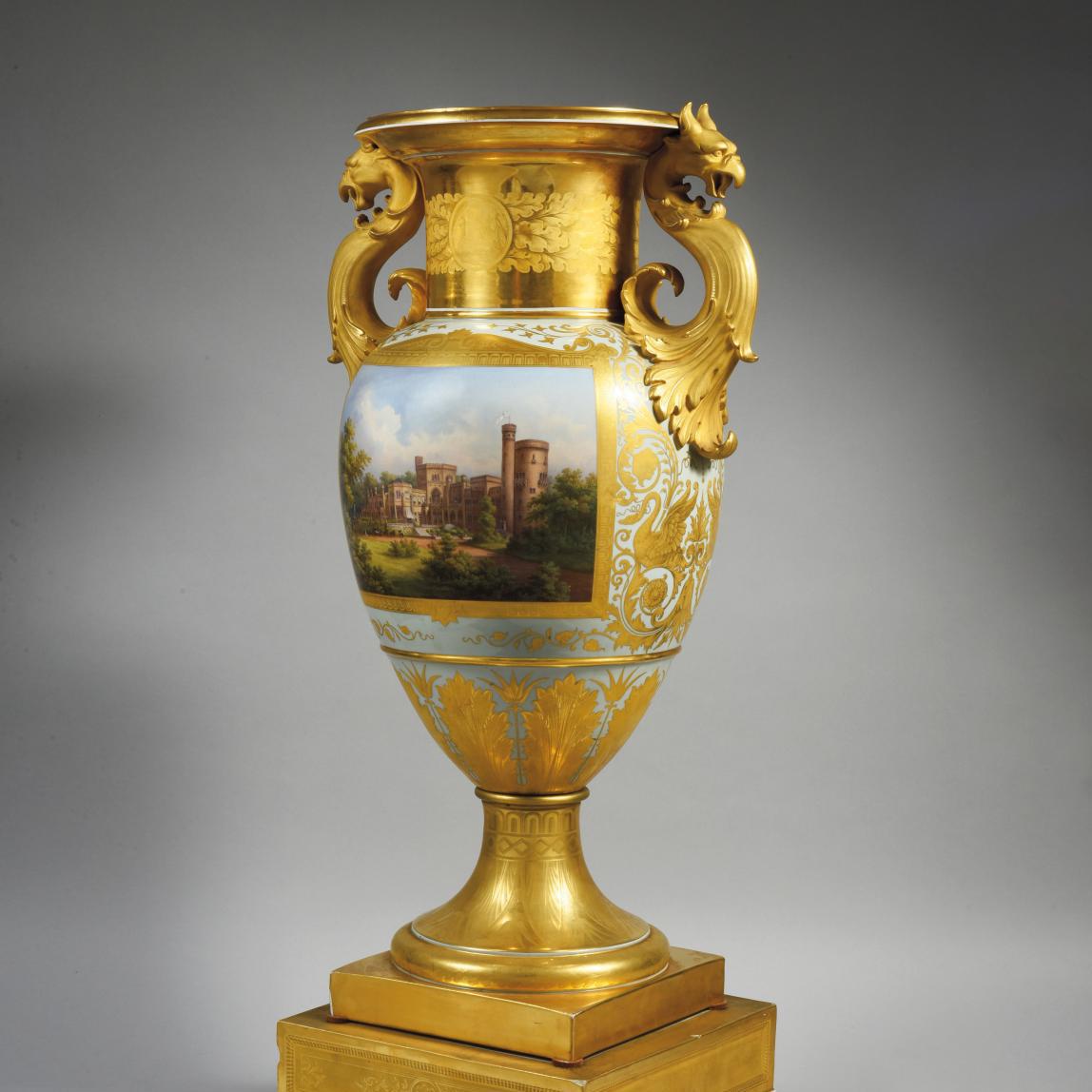Pre-sale - A Porcelain Palace from the Royal Porcelain Manufactory Berlin